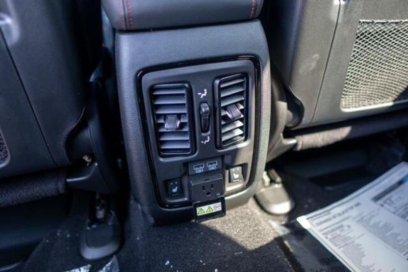 2025 Dodge Durango R/T PlusImage 18