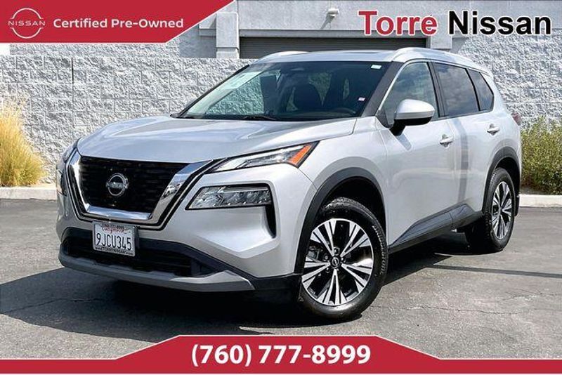 Used 2023 Nissan Rogue SVImage 1
