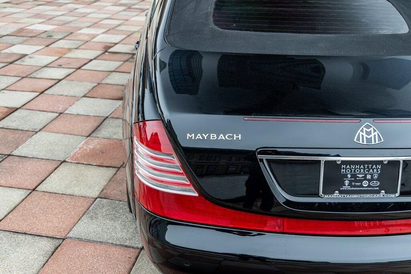 2009 Maybach 62S Image 12