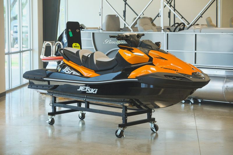 2023 Kawasaki JET SKI ULTRA 160LXS Image 1