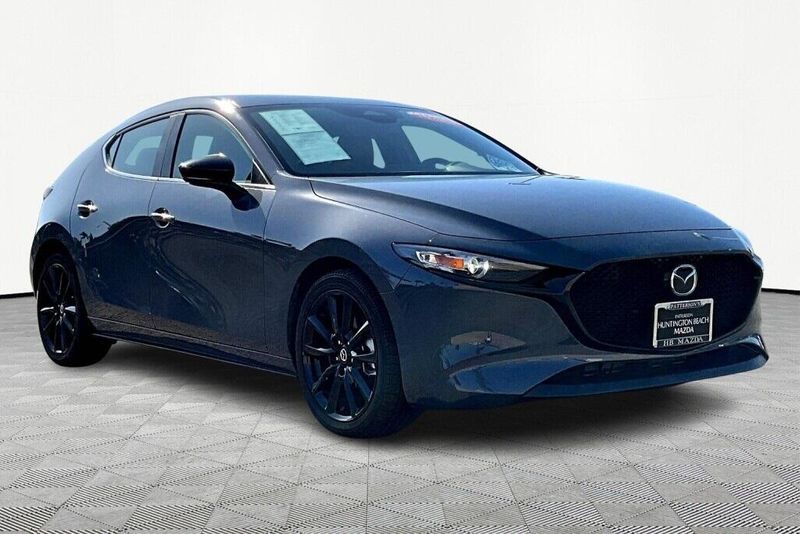 2024 Mazda Mazda3 2.5 S Carbon EditionImage 7
