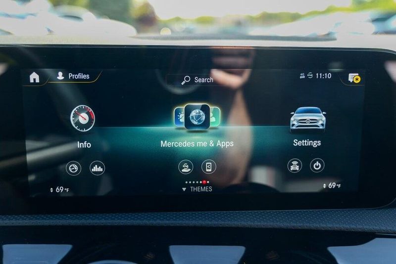 2022 Mercedes Benz CLA 250 photo 46