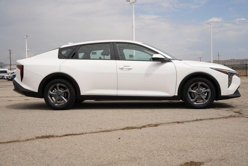 Used 2026 Kia K4 LXSImage 8