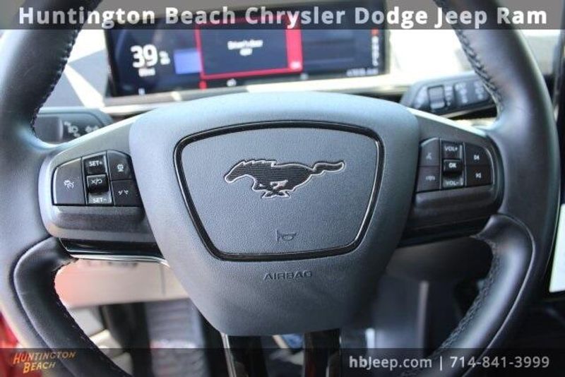 2022 Ford Mustang Mach-E SelectImage 18