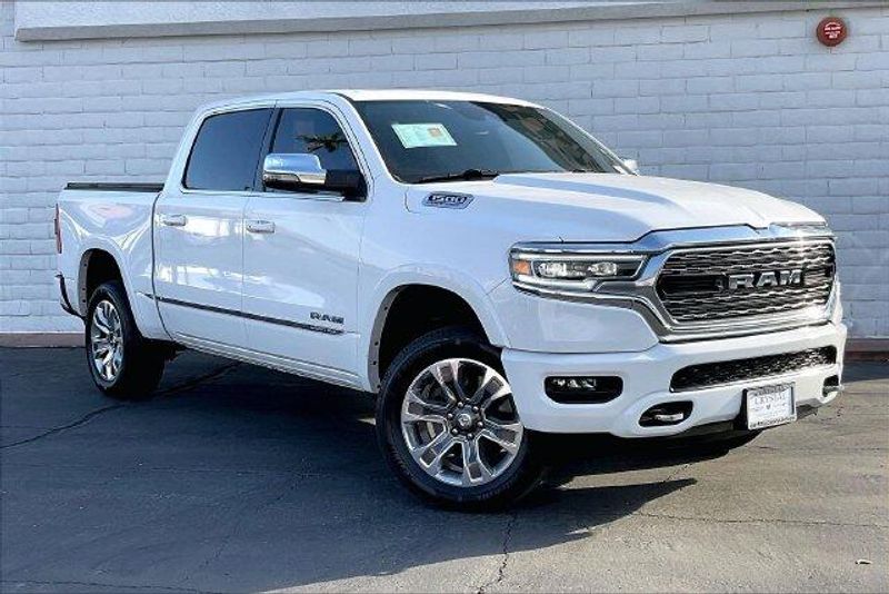 Used 2024 RAM 1500 LimitedImage 12