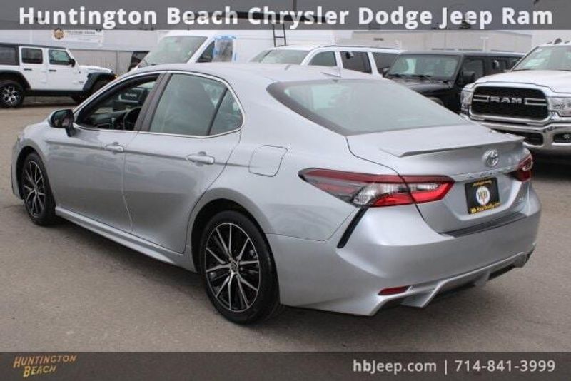 2023 Toyota Camry SEImage 6