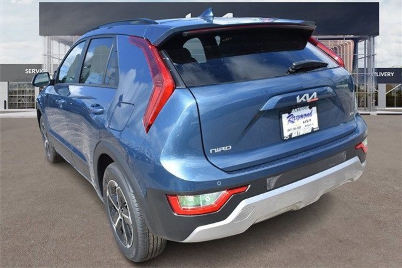 2024 Kia Niro EXImage 7