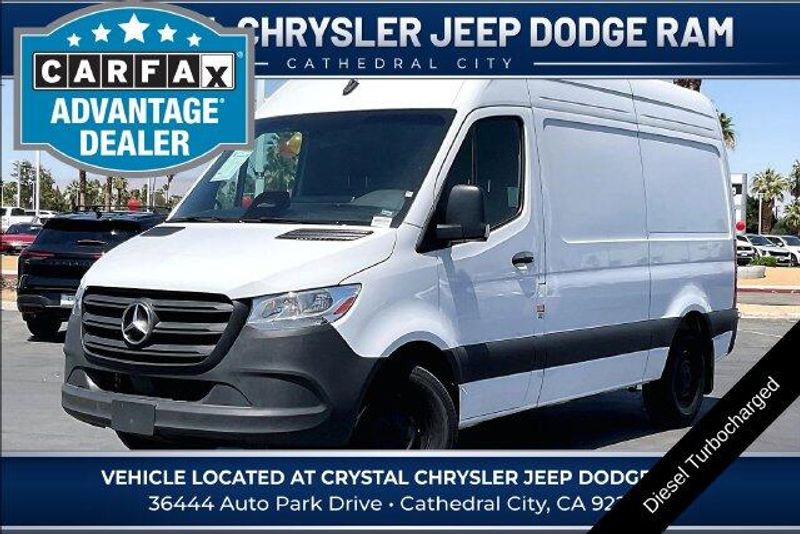 Used 2025 Mercedes-Benz Sprinter 2500 Crew 144 WBImage 1