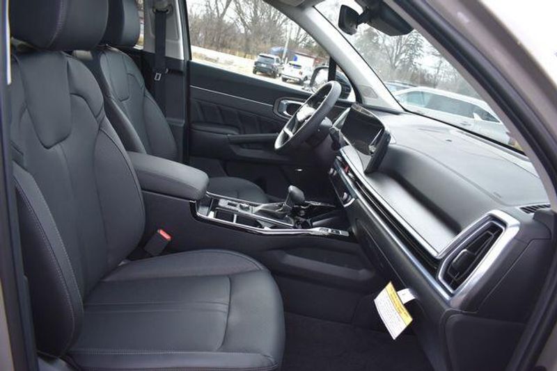 New 2026 Kia Sorento X-Line SXImage 14