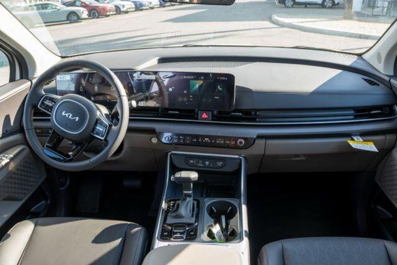 New 2026 Kia Carnival EXImage 15