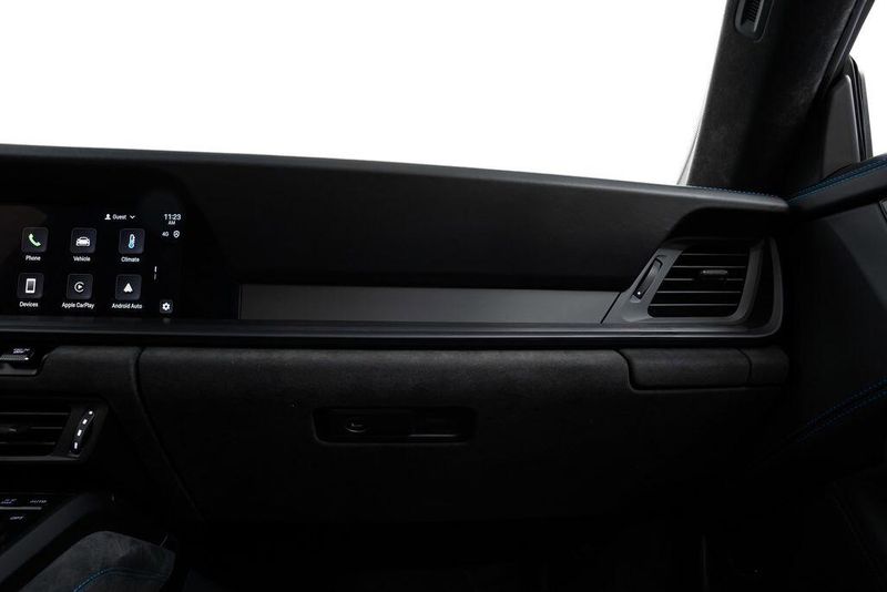 2025 Porsche 911 GT3 *ADAPTIVE SPORT SEATS PLUS * FRONT AXLE LIFT*Image 37