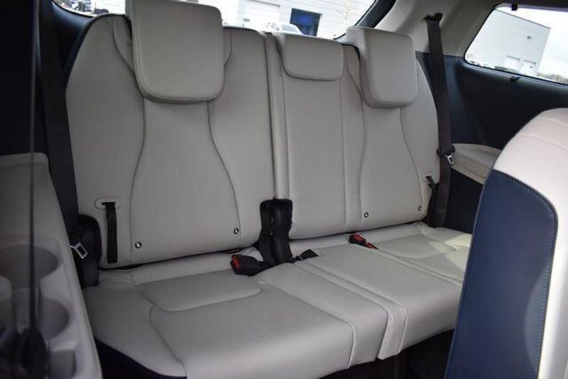 New 2026 Kia Carnival EXImage 15
