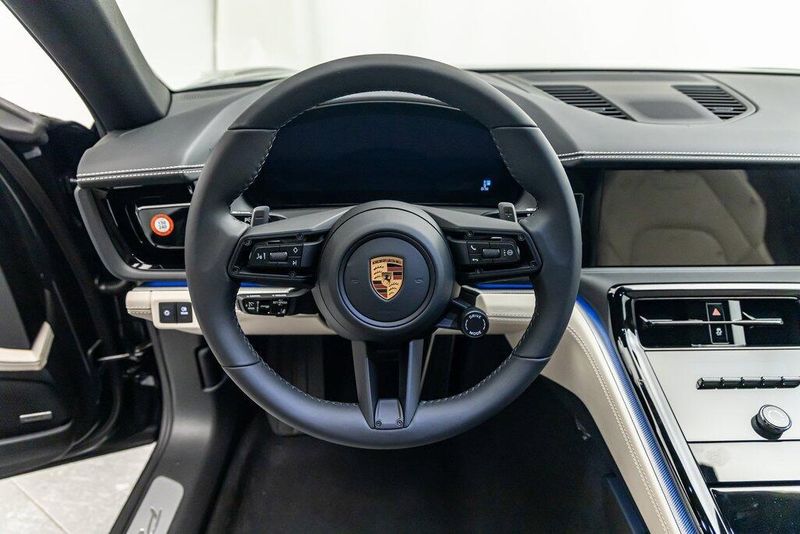 2025 Porsche Panamera 4Image 14