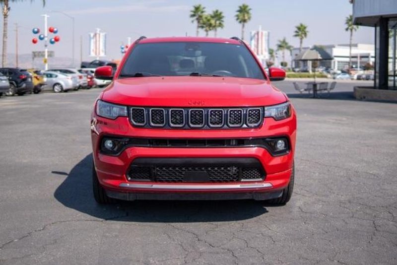 Used 2023 Jeep Compass LimitedImage 2