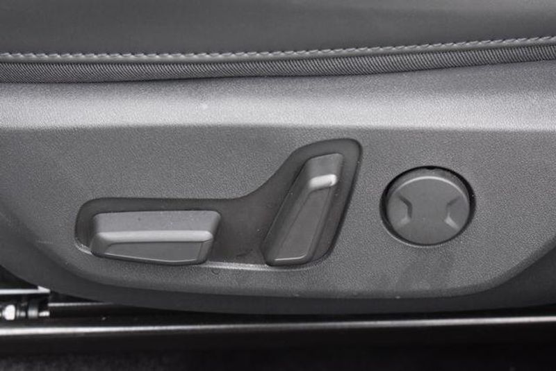 New 2025 Kia Niro EXImage 21