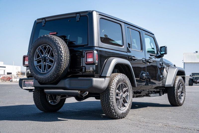 New 2026 Jeep Wrangler Sport SImage 7