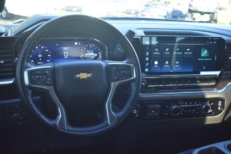 Used 2022 Chevrolet Silverado 1500 LTImage 21