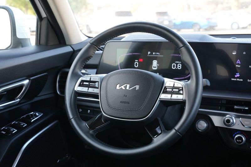 Used 2024 Kia Telluride LXImage 21