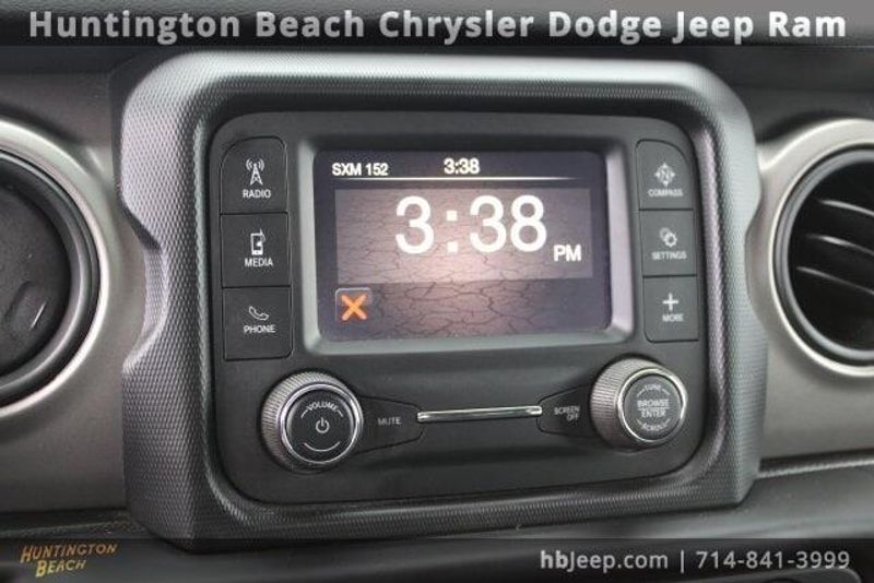 2021 Jeep Wrangler Unlimited WillysImage 25