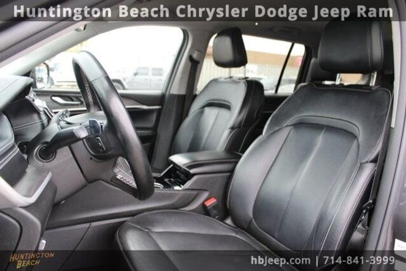 2022 Jeep Grand Cherokee L LimitedImage 32