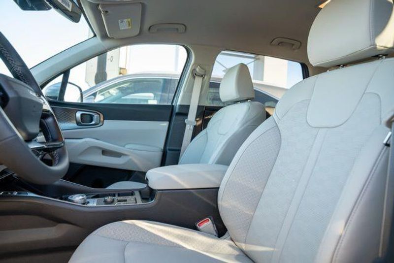 New 2026 Kia Sorento Hybrid EXImage 11