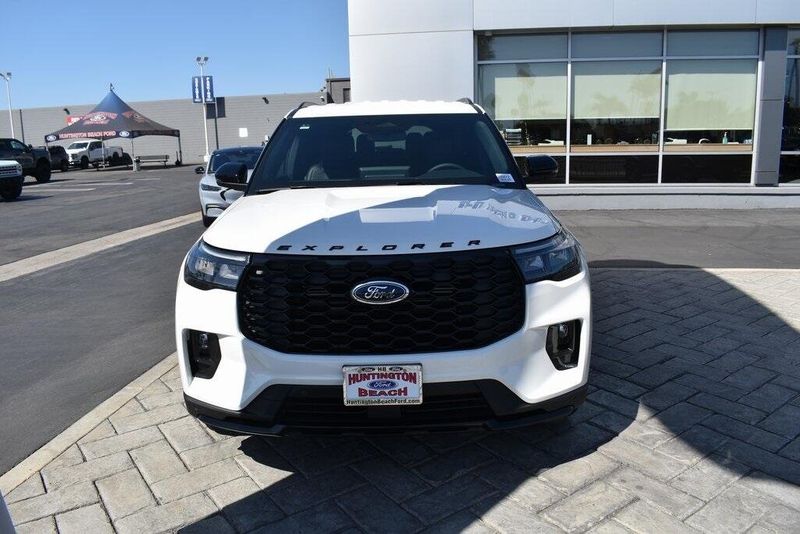 New 2025 Ford Explorer ST-LineImage 24