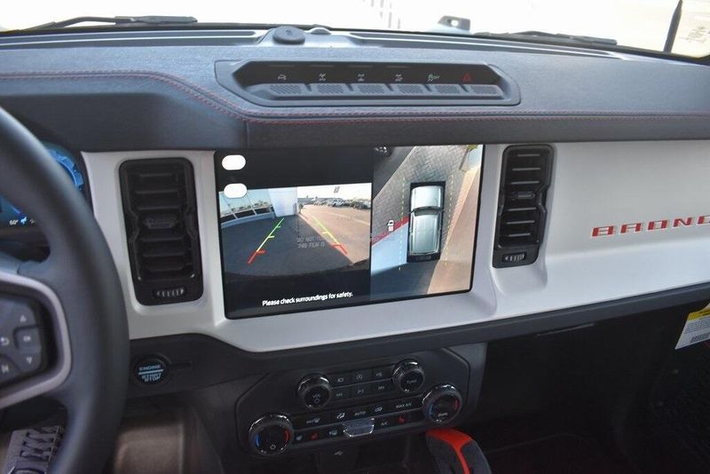 New 2025 Ford Bronco Image 24