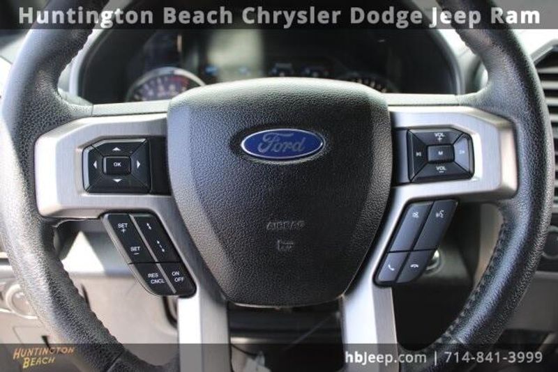 2015 Ford F-150 PlatinumImage 20