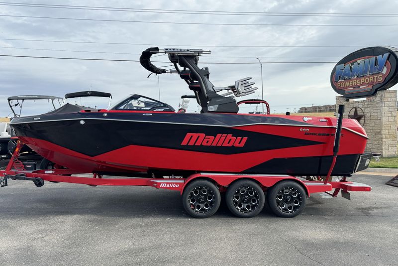 2025 MALIBU WAKESETTER 25 LSV 