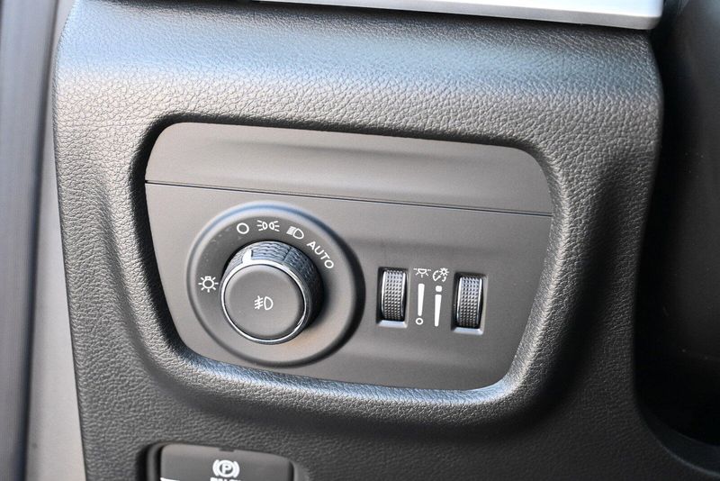 2025 Jeep Grand Cherokee L LimitedImage 23