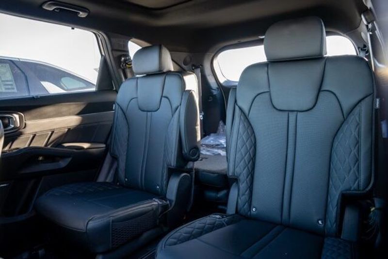 New 2026 Kia Sorento Hybrid X-Line SX PrestigeImage 15