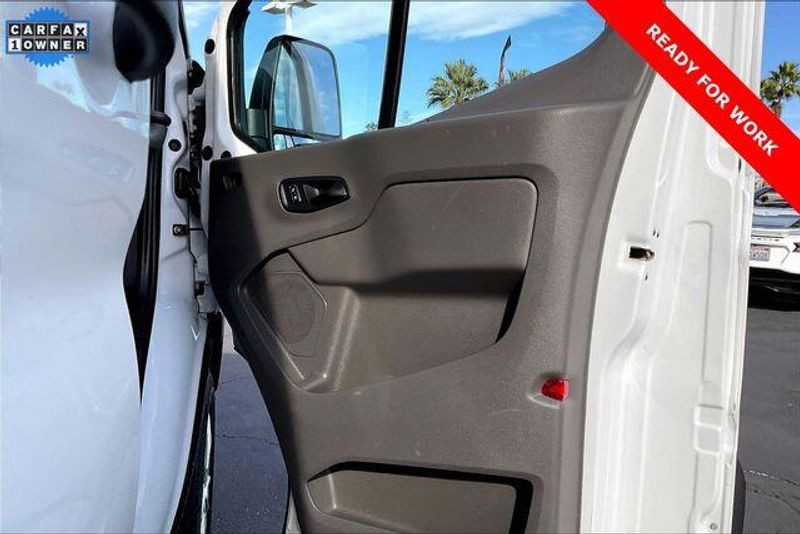 Used 2024 Ford Transit-250 Cargo Van BaseImage 21