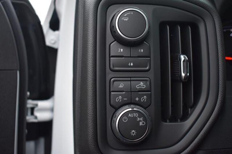 New 2026 Chevrolet Silverado 2500HD CustomImage 24