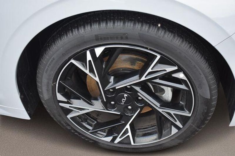 New 2025 Kia K5 GT-LineImage 12