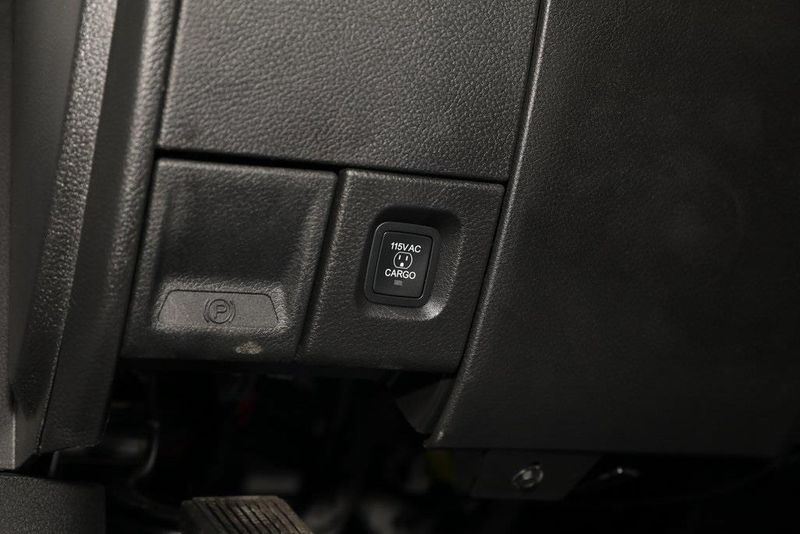 2025 RAM 2500 Tradesman Crew Cab 4x4 6
