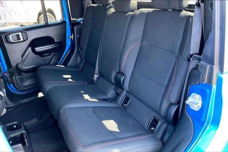 Used 2021 Jeep Gladiator RubiconImage 25