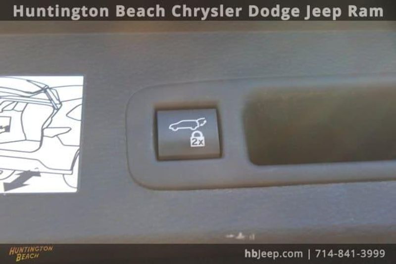 2021 Toyota Sienna XLEImage 46