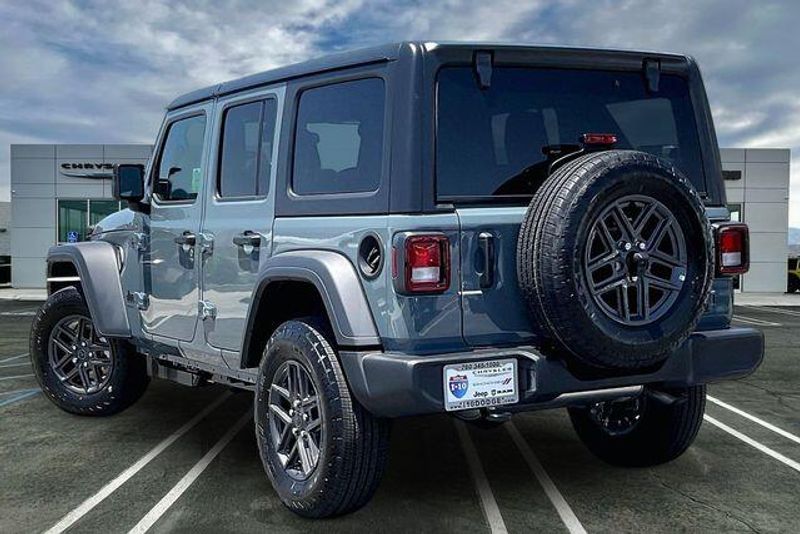 New 2026 Jeep Wrangler 4-door Sport SImage 2