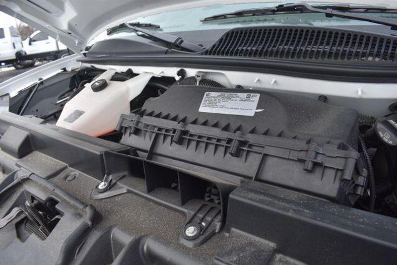 New 2025 Chevrolet Express 3500 Work VanImage 29