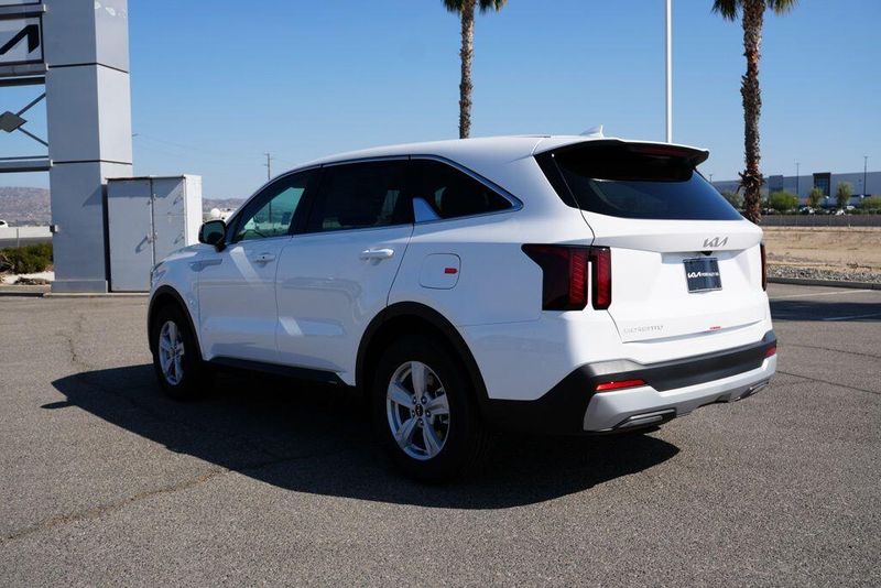 New 2026 Kia Sorento LXImage 5