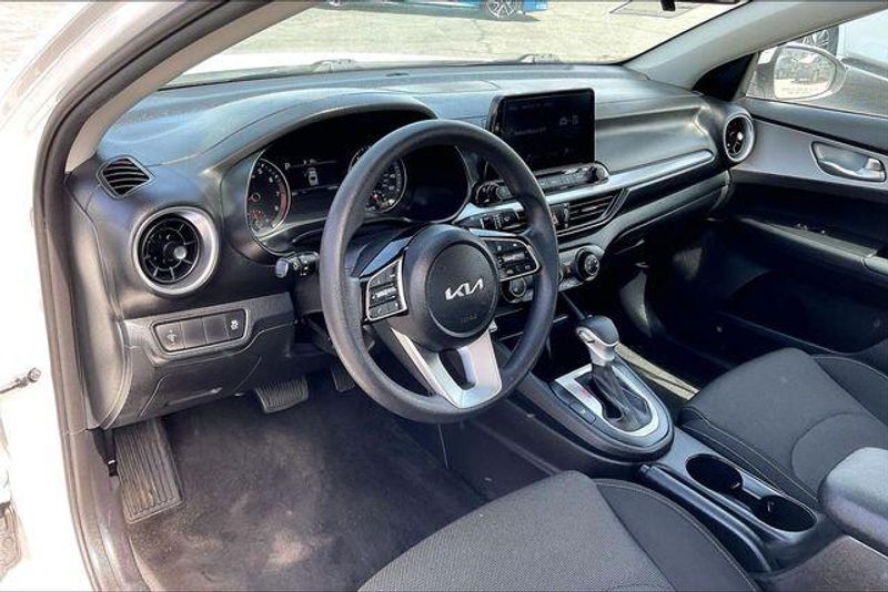 Used 2023 Kia Forte LXSImage 14