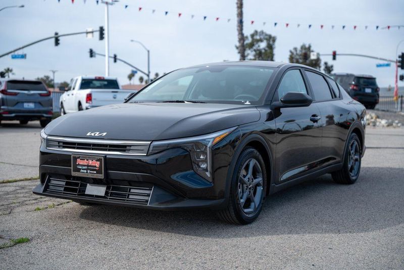 Used 2025 Kia K4 LXSImage 3