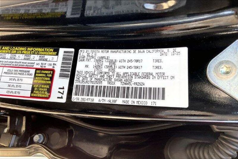 Used 2026 Toyota Tacoma SR5Image 32