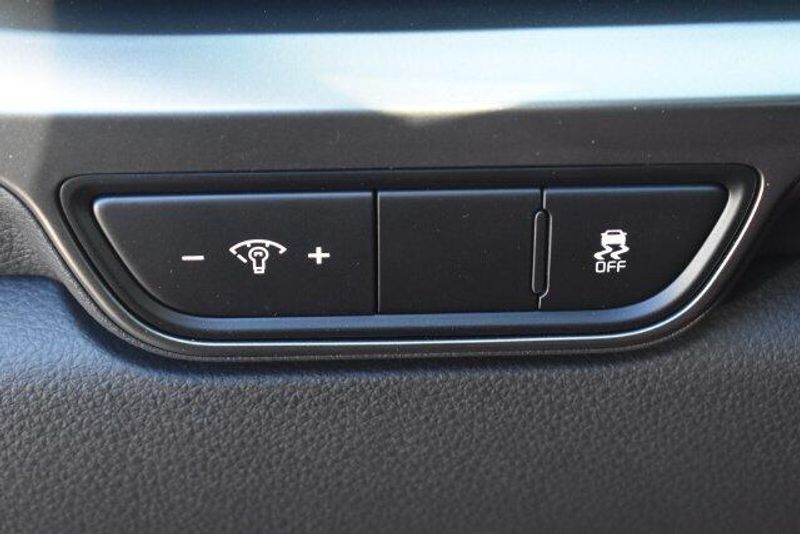 New 2027 Kia Carnival SXImage 27