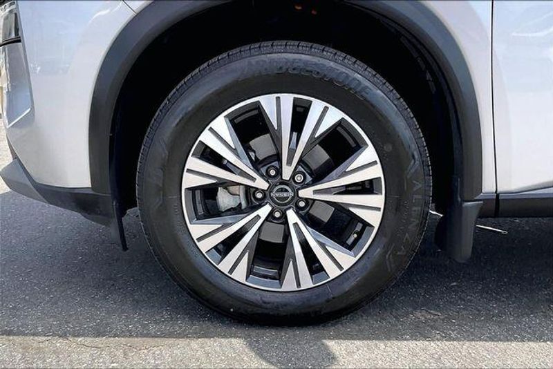 Used 2023 Nissan Rogue SVImage 8