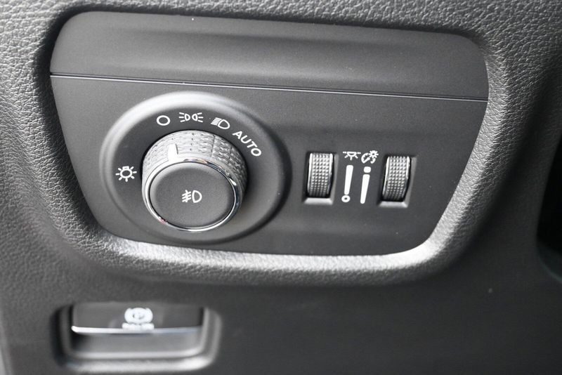 2025 Jeep Grand Cherokee L LimitedImage 21