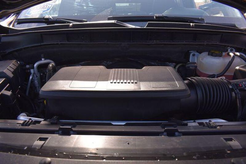 Used 2023 Chevrolet Suburban Z71Image 39