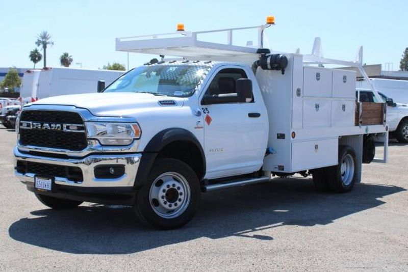 2022 RAM 5500 Chassis Tradesman Regular Cab & 4x2 in a White exterior color and Diesel Gray/Blackinterior. BEACH BLVD OF CARS beachblvdofcars.com 