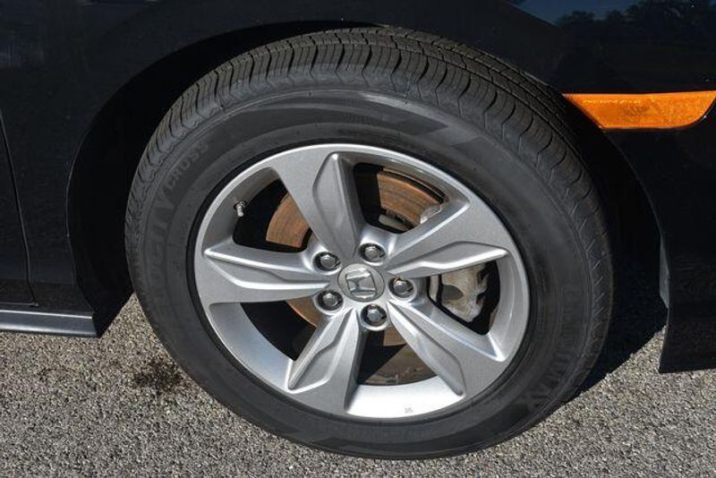 Used 2018 Honda Odyssey EXImage 11