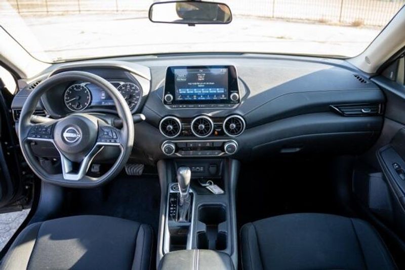 Used 2024 Nissan Sentra SVImage 15